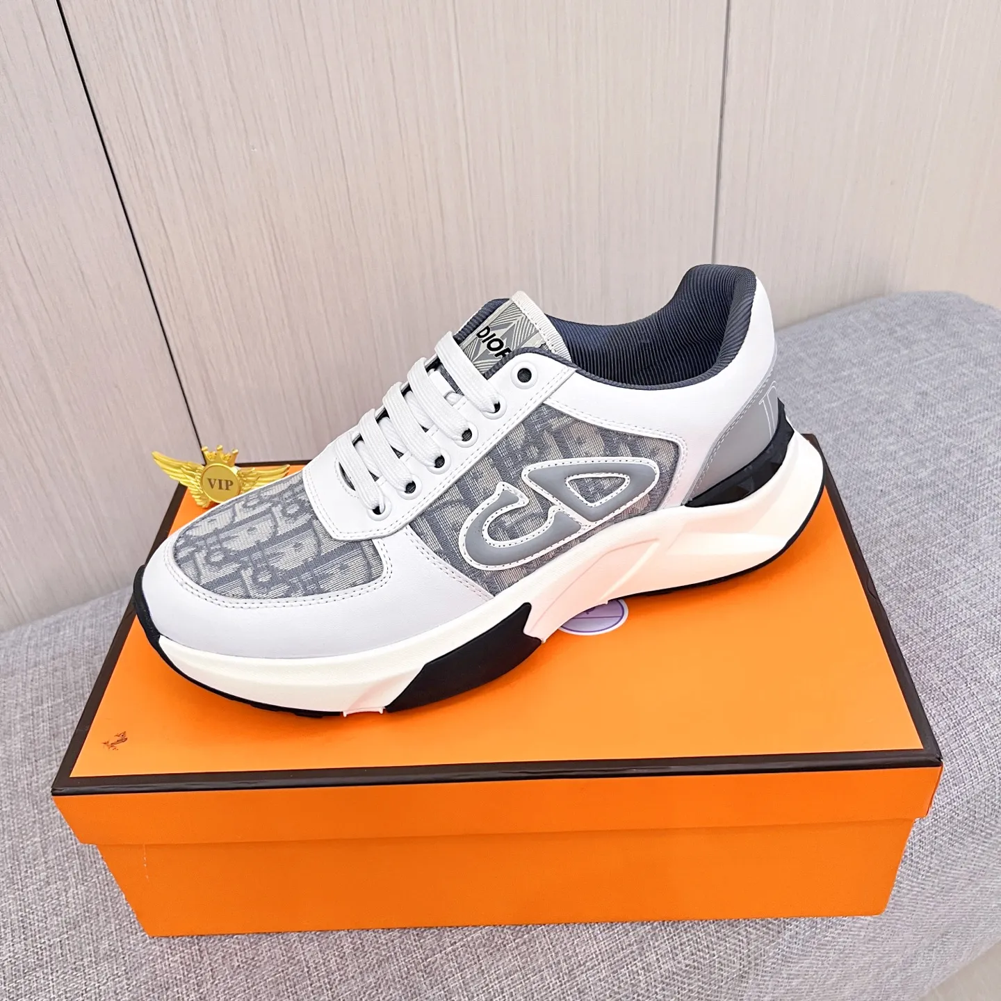 Men's Men's Shoes Men's Shoes💰 460 Men's Men's Shoes💰[Dior]🔥Men's high-end brand of shoes official website 1:1 latest masterpiece: the upper is made of Italian imported first-layer cowhide with a comfortable and breathable lining➕original non-slip and wear-resistant outsole🔥, making walking more convenient and comfortable! An exclusive new model, a stunning work, a beautiful 1:1 replica [color] compared to the official quality! Create a fashionable personality to set off your uniqueness! A must-have for trendy men! Classic🔥Size: 38-44 Color: 🔥Multiple colors available🔥